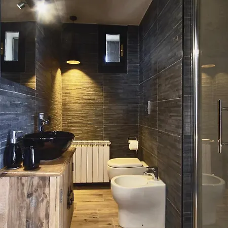 Chiclife - Shenkin Sarona, Borgo Santa Caterina & Museums *