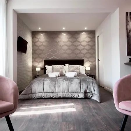 Chiclife - Shenkin Sarona, Borgo Santa Caterina & Museums Apartment