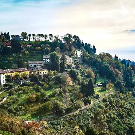 Apartment Chiclife - Shenkin Sarona, Borgo Santa Caterina & Museums Bergamo