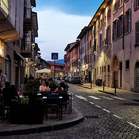 Chiclife - Shenkin Sarona, Borgo Santa Caterina & Museums Bergamo